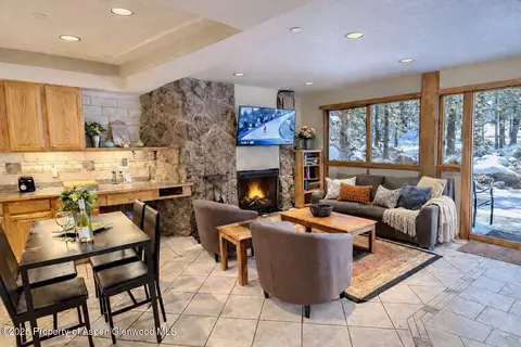 640 Carriage Way 203 Snowmass Village Co 81615 Way #203, Snowmass Village, CO 81615