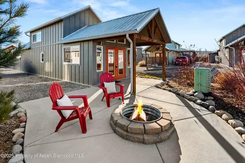 329 River Frontage Road Apt 35 Silt Co 81652 Rd # 35, Silt, CO 81652