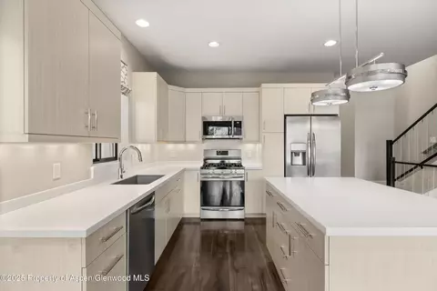 Kitchen - 114 Juniper Trail Basalt Co 81621 Trl, Basalt, CO 81621 photo 2 of 2