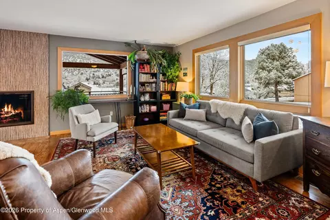 517 W 13th Street Glenwood Springs Co 81601 St, Glenwood Springs, CO 81601