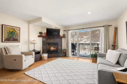 400 Wood Road D-1206 Snowmass Village Co 81615 Rd #D-1206, Snowmass Village, CO 81615