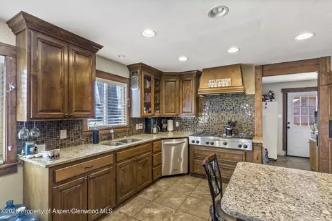 Kitchen - 396 E 9th Street Craig Co 81625 St, Craig, CO 81625 photo 2 of 3