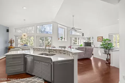 Kitchen - 1 Pine Ridge Road Basalt Co 81621 Rd, Basalt, CO 81621 photo 3 of 3