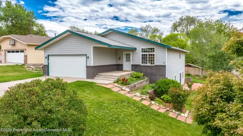 660 Aspen Avenue Rifle Co 81650 Ave, Rifle, CO 81650