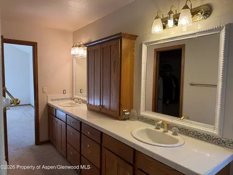 Bath - 740 Hearthstone Drive Basalt Co 81621 Dr, Basalt, CO 81621 photo 1 of 2