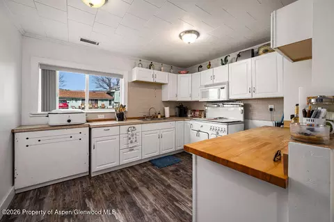 Kitchen - 581 Denver Avenue De Beque Co 81630 Ave, De Beque, CO 81630 photo 1 of 2