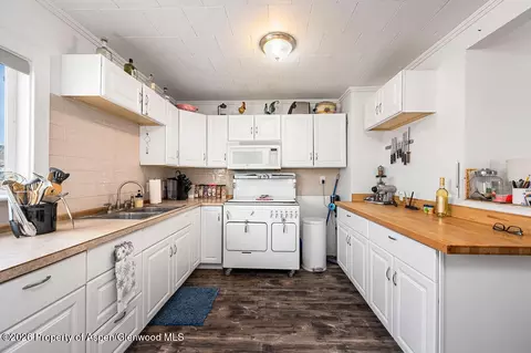 Kitchen - 581 Denver Avenue De Beque Co 81630 Ave, De Beque, CO 81630 photo 2 of 2