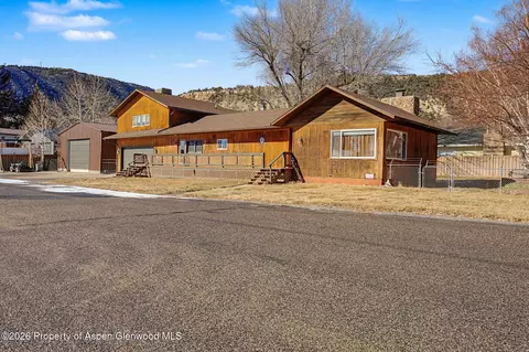 825 Cleveland Street Meeker Co 81641 St, Meeker, CO 81641