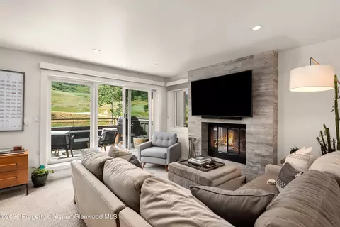294 Snowmass Club Circle 1209 Snowmass Village Co 81615 Cir #1209, Snowmass Village, CO 81615