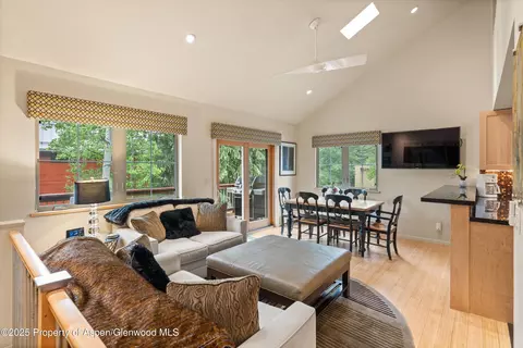 322 Park Avenue Unit 1 Aspen Co 81611 Ave UNIT 1, Aspen, CO 81611