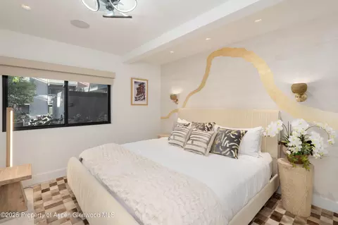 Bedroom - 617 E Cooper Avenue Unit 110 Aspen Co 81611 Ave UNIT 110, Aspen, CO 81611 photo 3 of 6