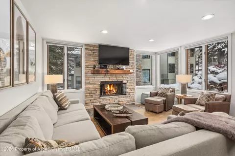 135 Carriage Way 16 Snowmass Village Co 81615 Way #16, Snowmass Village, CO 81615