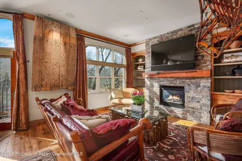 Living - 455 Gold Rivers Court 531 532 Basalt Co 81621 Ct #531 & 532, Basalt, CO 81621 photo 5 of 8
