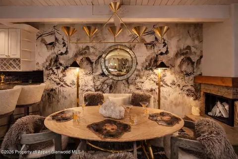 610 S West End Street D201 Aspen Co 81611 St #D201, Aspen, CO 81611