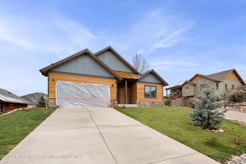 837 Ute Circle New Castle Co 81647 Cir, New Castle, CO 81647