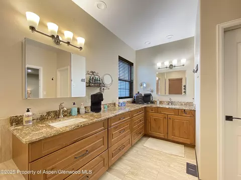 Bath - 1351 La Mesa Circle Rangely Co 81648 Cir, Rangely, CO 81648 photo 1 of 7