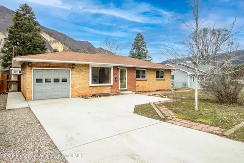 1809 Grand Avenue Glenwood Springs Co 81601 Ave, Glenwood Springs, CO 81601
