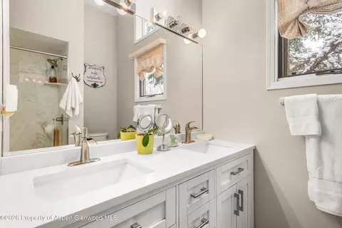 Bath - 501 Wren Court Basalt Co 81621 Ct, Basalt, CO 81621 photo 2 of 5