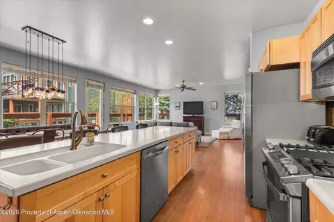 Kitchen - 548 Evans Court Basalt Co 81621 Ct, Basalt, CO 81621 photo 2 of 4