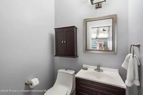 Bath - 548 Evans Court Basalt Co 81621 Ct, Basalt, CO 81621 photo 5 of 5