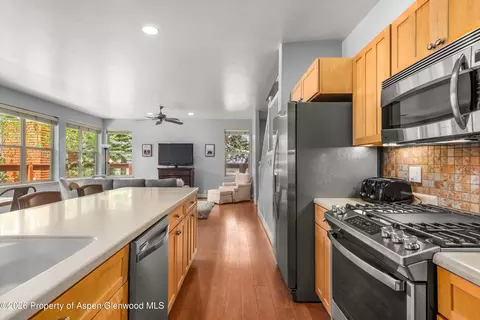 Kitchen - 548 Evans Court Basalt Co 81621 Ct, Basalt, CO 81621 photo 1 of 4