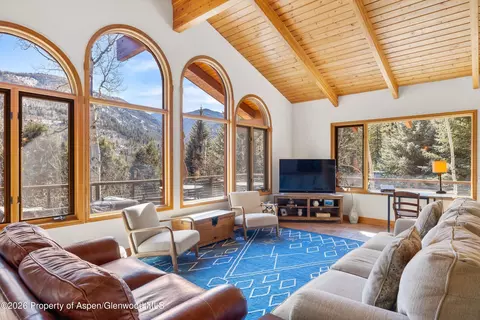 Living - 372 Crystal Park Drive Redstone Co 81623 Dr, Redstone, CO 81623 photo 3 of 4