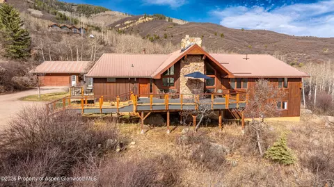 221 Aspen Way Glenwood Springs Co 81601 Way, Glenwood Springs, CO 81601