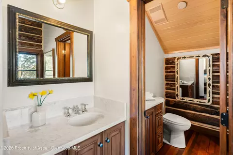 Bath - 397 Oak Road Basalt Co 81621 Rd, Basalt, CO 81621 photo 1 of 4