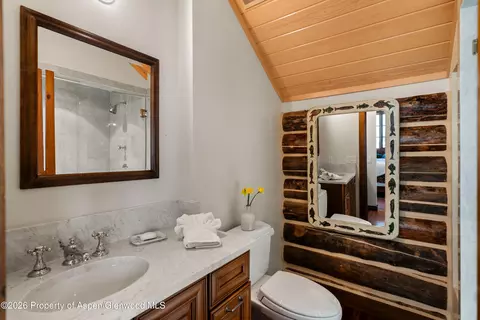 Bath - 397 Oak Road Basalt Co 81621 Rd, Basalt, CO 81621 photo 2 of 4