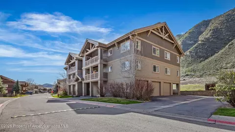 488 River View Drive 407 New Castle Co 81647 Dr #407, New Castle, CO 81647