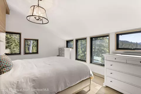 Bedroom - 1340 Mclaughlin Lane Basalt Co 81621 Ln, Basalt, CO 81621 photo 1 of 4