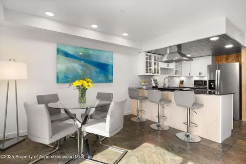 Dining - 100 Midland Avenue 106 Basalt Co 81621 Ave #106, Basalt, CO 81621 photo 1 of 1