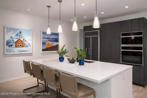 Kitchen - 219 Juniper Court Basalt Co 81621 Ct, Basalt, CO 81621 photo 1 of 2