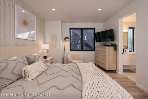 Bedroom - 219 Juniper Court Basalt Co 81621 Ct, Basalt, CO 81621 photo 4 of 5