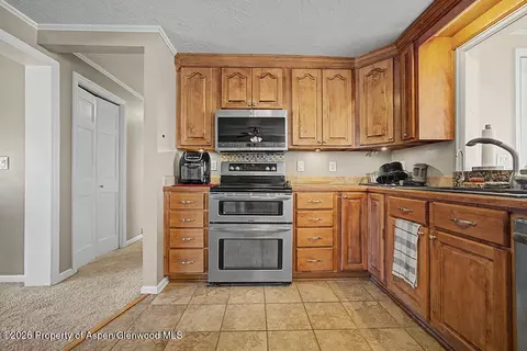 Kitchen - 2014 E 9th Street Craig Co 81625 St, Craig, CO 81625 photo 2 of 5