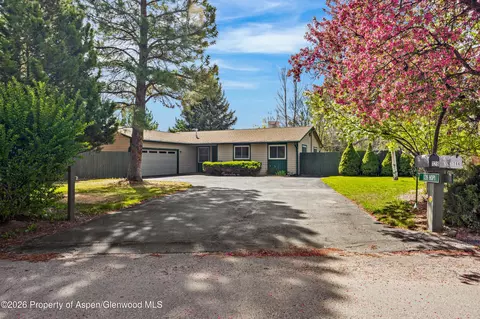 128 Hopi Carbondale Co 81623, Carbondale, CO 81623