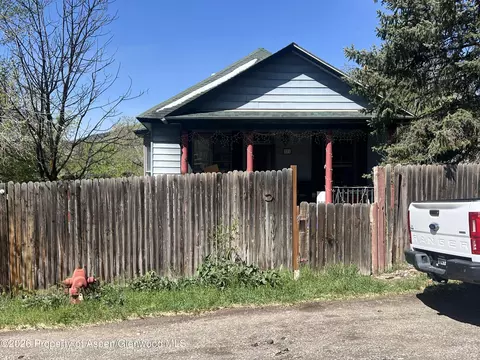 221 S E Avenue New Castle Co 81647 Ave, New Castle, CO 81647