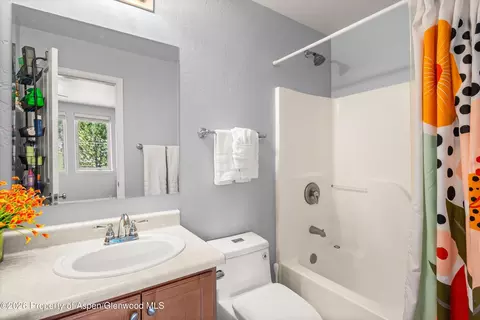 Bath - 104 Lakeside Drive Basalt Co 81621 Dr, Basalt, CO 81621 photo 1 of 3