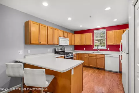 Kitchen - 104 Lakeside Drive Basalt Co 81621 Dr, Basalt, CO 81621 photo 1 of 3