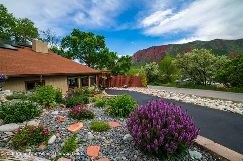 111 Cardinal Lane Glenwood Springs Co 81601 Ln, Glenwood Springs, CO 81601