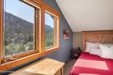 Bedroom - 357 Elk Mountain Drive Redstone Co 81623 Dr, Redstone, CO 81623 photo 3 of 5