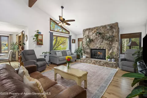 205 Alpine Court Glenwood Springs Co 81601 Ct, Glenwood Springs, CO 81601