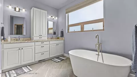 Bath - 88 Boulder Ridge Drive Parachute Co 81635 Dr, Parachute, CO 81635 photo 1 of 2