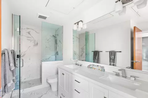 Bath - 361 Robinson Street 208 Basalt Co 81621 St #208, Basalt, CO 81621 photo 1 of 2