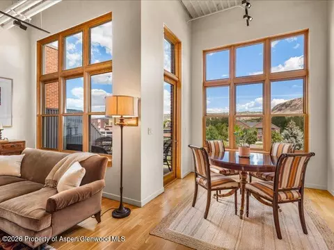 Dining - 231 Robinson Street 318 Basalt Co 81621 St #318, Basalt, CO 81621 photo 1 of 1