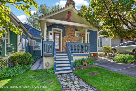 1014 Blake Avenue Glenwood Springs Co 81601 Ave, Glenwood Springs, CO 81601