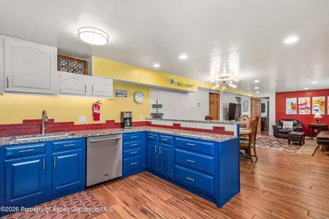 Kitchen - 629 Hillcrest Drive Basalt Co 81621 Dr, Basalt, CO 81621 photo 2 of 3