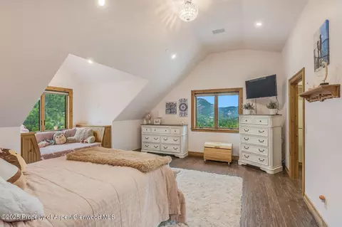 Bedroom - 175 Bison Lane Redstone Co 81623 Ln, Redstone, CO 81623 photo 4 of 10