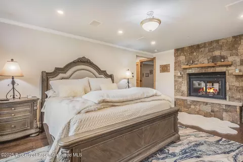 Bedroom - 175 Bison Lane Redstone Co 81623 Ln, Redstone, CO 81623 photo 3 of 10