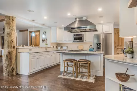 Kitchen - 175 Bison Lane Redstone Co 81623 Ln, Redstone, CO 81623 photo 6 of 7